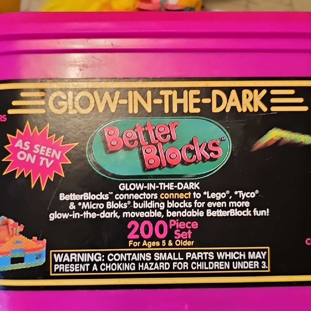 Better Blocks Glow-In-The-Dark 200 Piece Set - Pink/Teal/Black